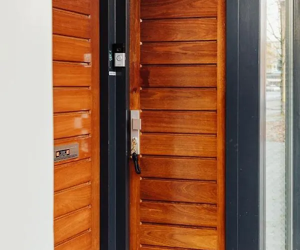 Апартаменты Luxurious Private Zuid